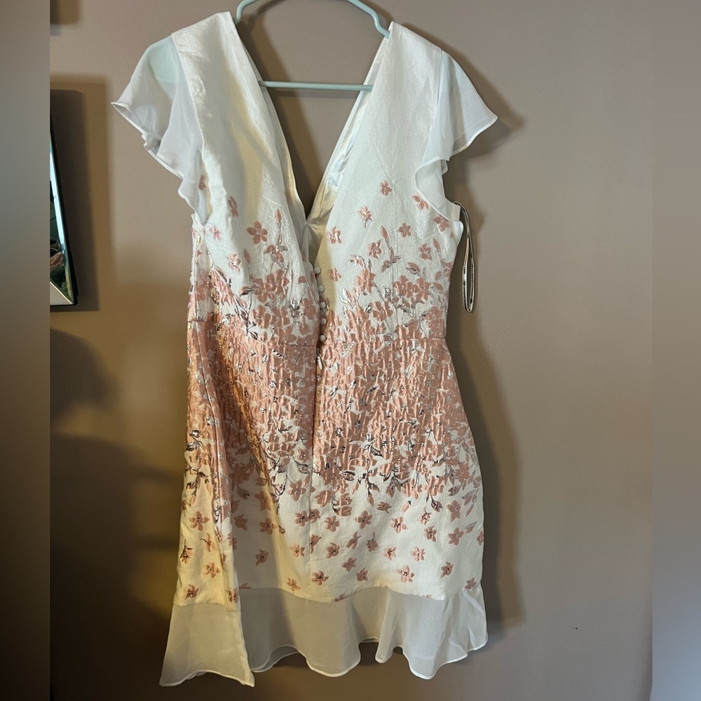 Chi chi London esmee floral jacquard dress size 12 nwt - Picture 8 of 8